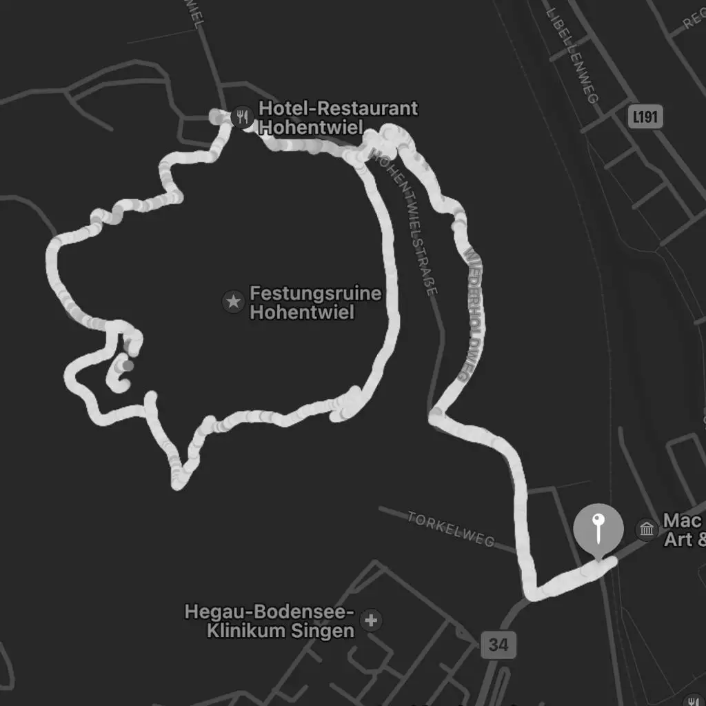 Die Route unserer kleinen Wanderung auf den Hausberg der Stadt Singen, den Hohentwiel. Der erkaltete Vulkan besitzt eine große Festungsruine, die vor allem für Familien mit Kindern ein toller Ausflugstipp ist.